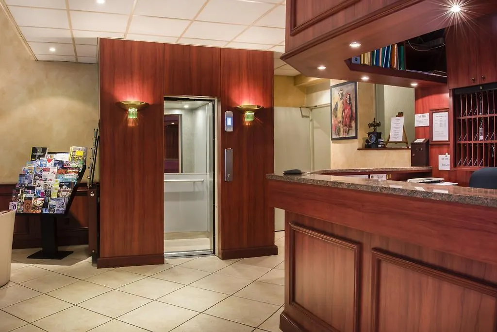 Hotel Moderne Lyon 2*,