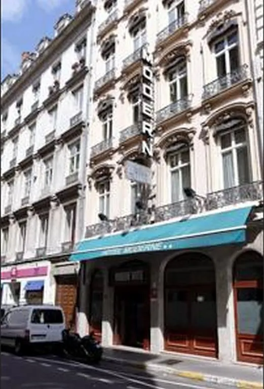 Hotel Moderne Lyon 2*,